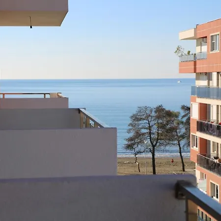 Ammen Apartment *
